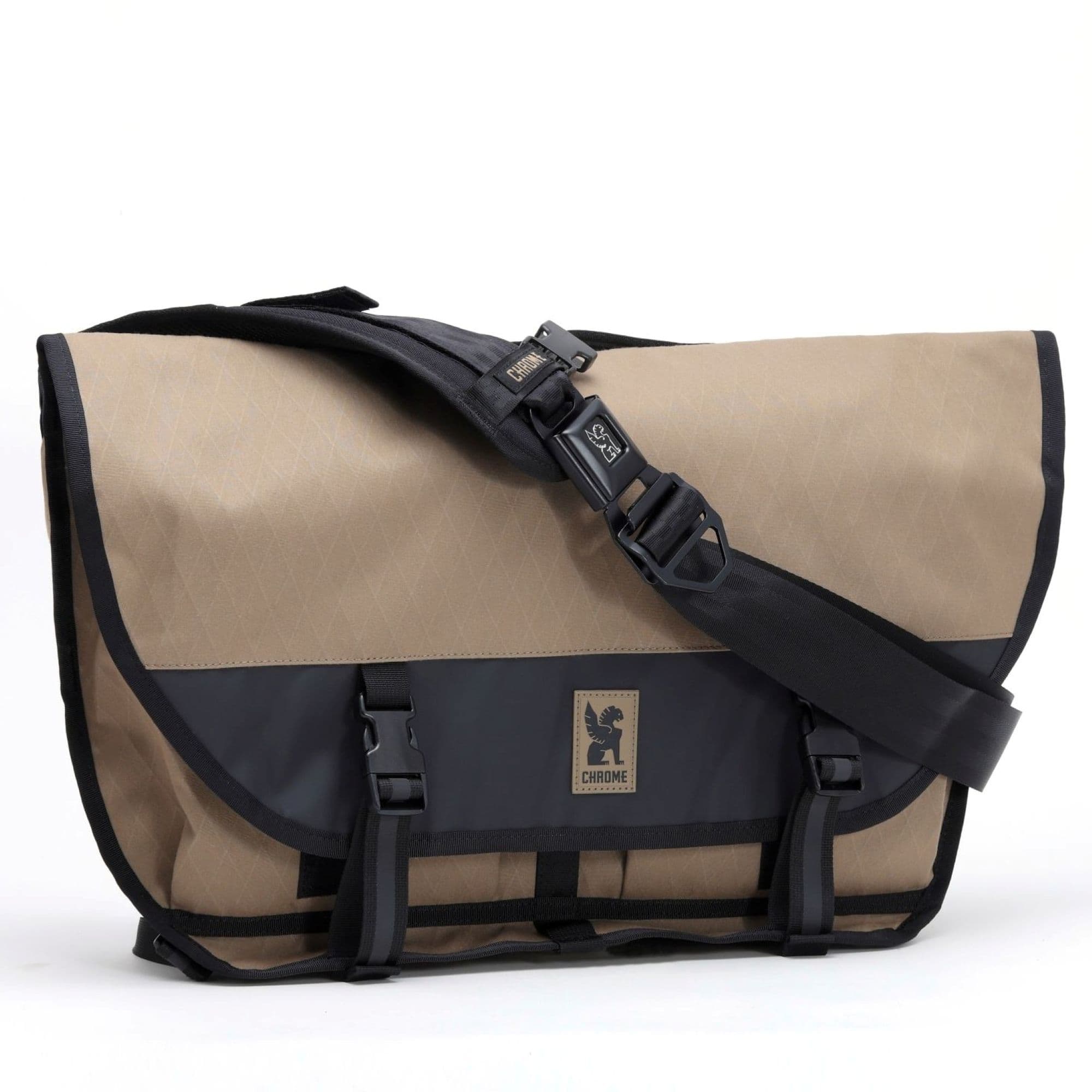 Citizen 24L Messenger in brown #color_coyote x