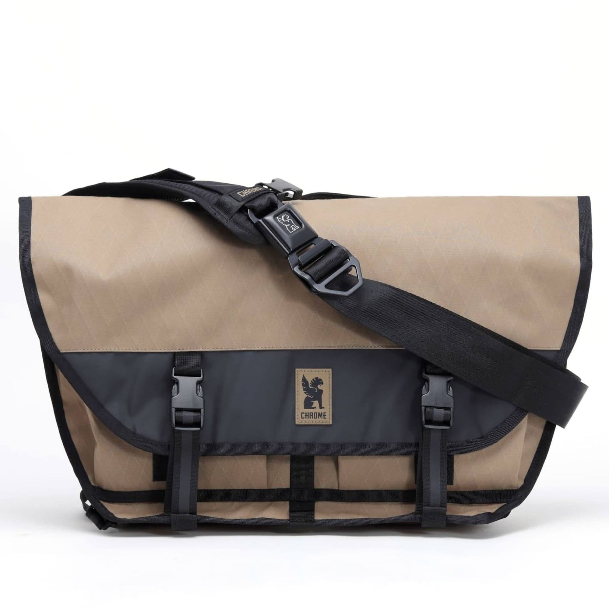 The full front of the Citizen 24L Messenger in brown #color_coyote x