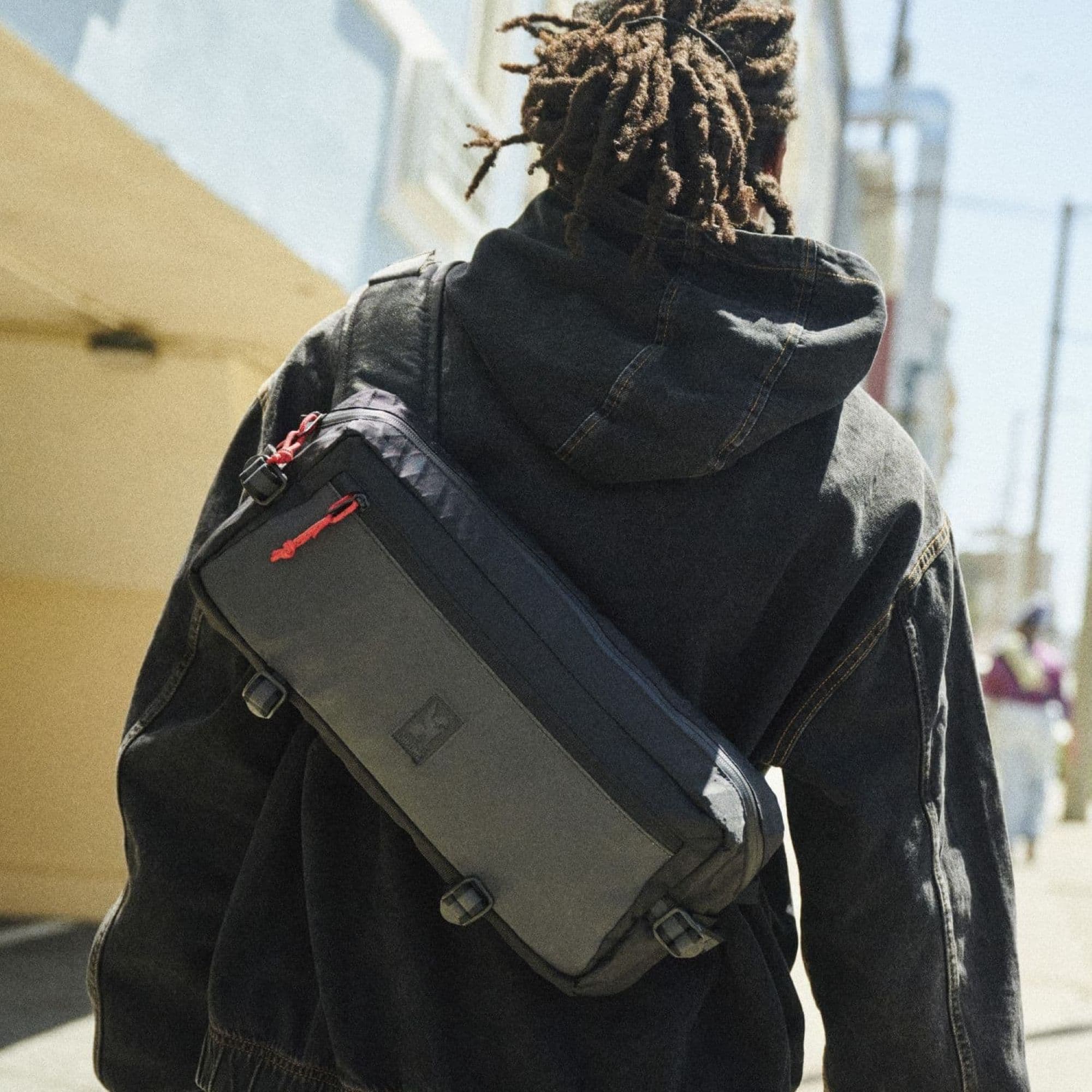 The Kadet in Black reflective on a guy #color_black xrf
